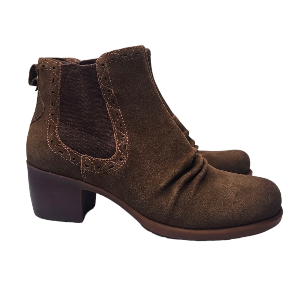 Earth Denali Aspect Ankle Booties Dark Khaki Size 8